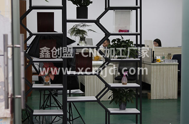 大家為何選擇五軸CNC加工中心，有哪些優(yōu)勢(shì)？